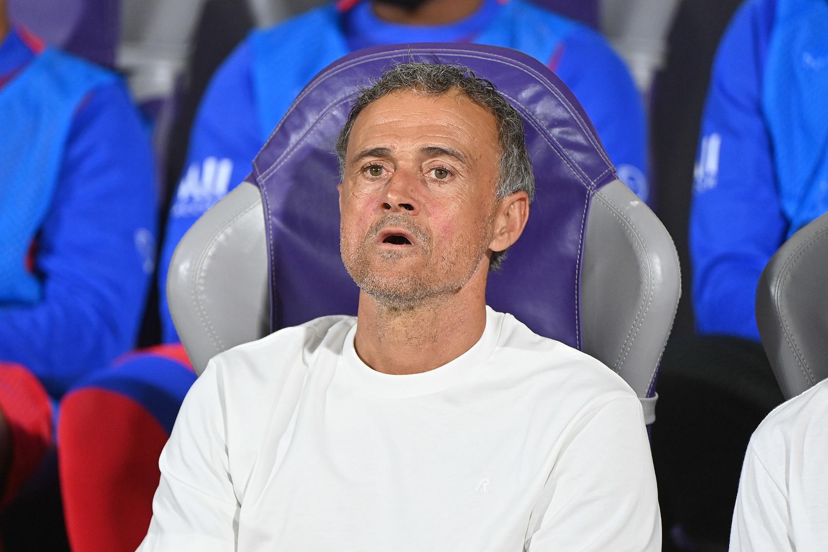 后者在骑行, 俱乐部表示 后者在骑行, 俱乐部表示