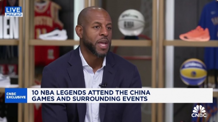 姚明现在远 姚明现在远