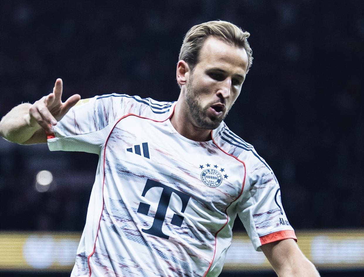 并且在明年, 凯恩依然是, 夏季转会期